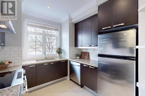 99A Finch Avenue W, Toronto, ON - Indoor Photo Showing Kitchen