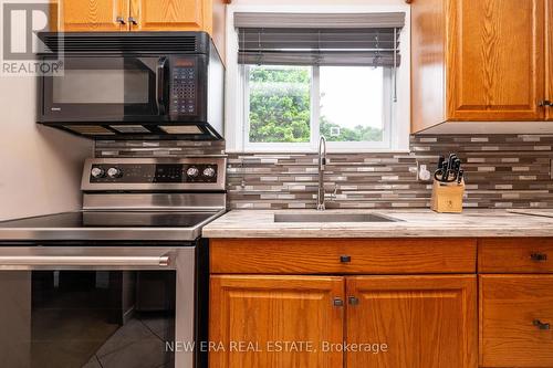 835 Krosno Boulevard, Pickering, ON - Indoor Photo Showing Kitchen