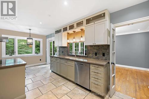 1482 Merrow Road, Mississauga, ON - Indoor Photo Showing Kitchen With Double Sink