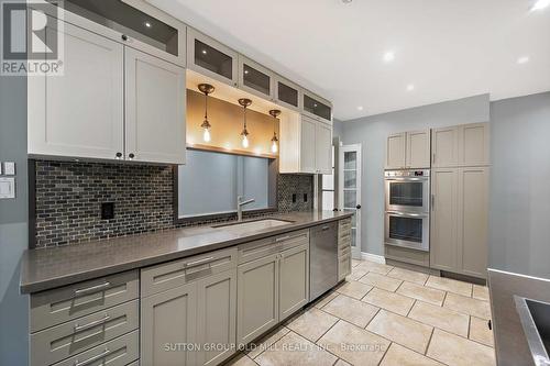 1482 Merrow Road, Mississauga, ON - Indoor Photo Showing Kitchen