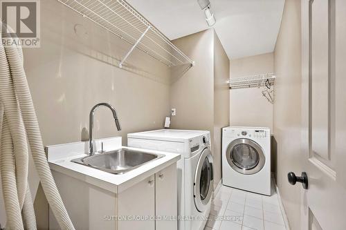 1482 Merrow Road, Mississauga, ON - Indoor Photo Showing Laundry Room