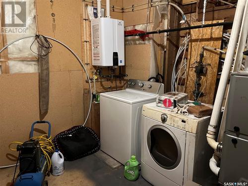 406 Elizabeth Avenue, Manitou Beach, SK - Indoor Photo Showing Laundry Room