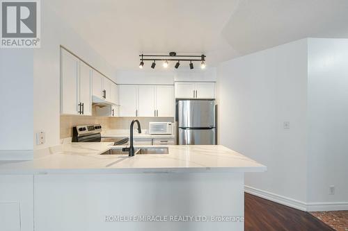 1011 - 23 Hollywood Avenue W, Toronto, ON - Indoor Photo Showing Kitchen With Double Sink