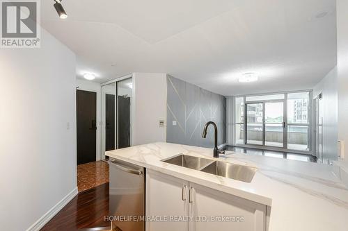 1011 - 23 Hollywood Avenue W, Toronto, ON - Indoor Photo Showing Kitchen With Double Sink