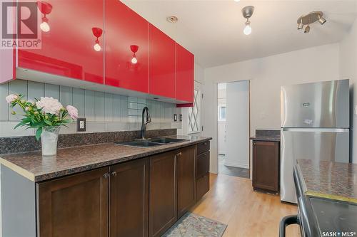 114 Green Avenue, Regina Beach, SK - Indoor Photo Showing Kitchen With Double Sink