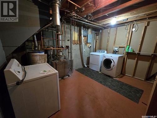 400 Sullivan Street, Stoughton, SK - Indoor Photo Showing Laundry Room