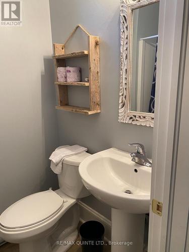 201 - 36 Hollow Lane, Prince Edward County, ON - Indoor Photo Showing Bathroom