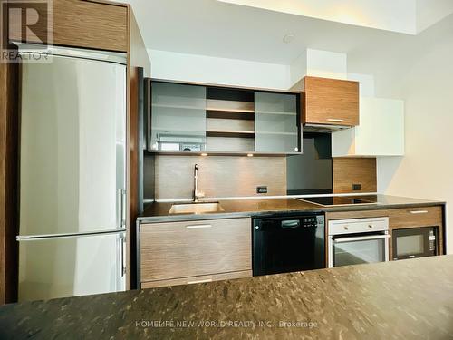 2105 - 75 St Nicholas Street, Toronto, ON - Indoor Photo Showing Kitchen With Stainless Steel Kitchen