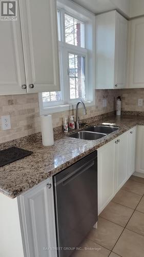 32 - 1701 Finch Avenue, Pickering (Village East), ON - Indoor Photo Showing Kitchen With Double Sink