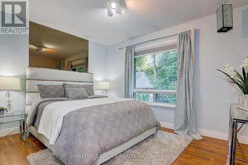 326 Jaybell Grove, Toronto, ON - Indoor Photo Showing Bedroom