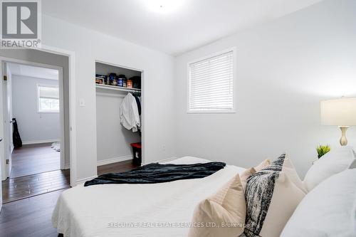 5 Goldsboro Road, Toronto, ON - Indoor Photo Showing Bedroom