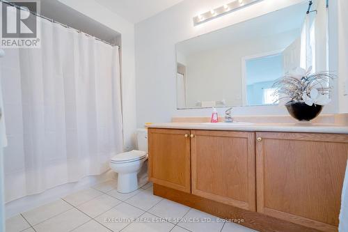 6 Maple Beach Crescent, Brampton, ON - Indoor Photo Showing Bathroom