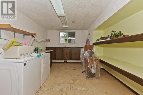 2683 Crystalburn Avenue, Mississauga, ON - Indoor Photo Showing Laundry Room