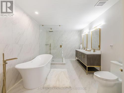 97 Edgewater Drive, Hamilton, ON - Indoor Photo Showing Bathroom