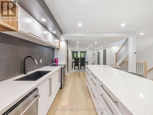 97 Edgewater Drive, Hamilton, ON - Indoor Photo Showing Kitchen