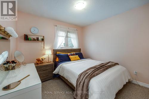 19 Mcfeeters Crescent, Clarington, ON - Indoor Photo Showing Bedroom