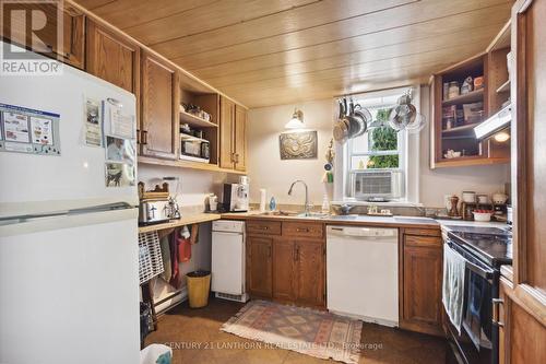 109 Front Street W, Trent Hills (Hastings), ON - Indoor Photo Showing Kitchen With Double Sink