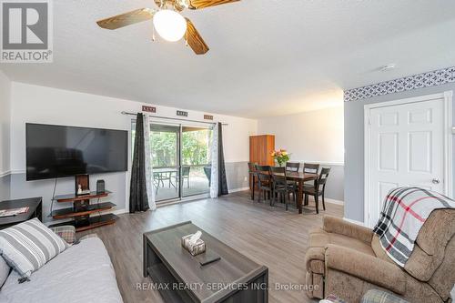 79 Madoc Drive, Brampton, ON - Indoor Photo Showing Living Room