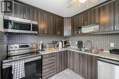 79 Madoc Drive, Brampton, ON - Indoor Photo Showing Kitchen With Stainless Steel Kitchen With Double Sink With Upgraded Kitchen