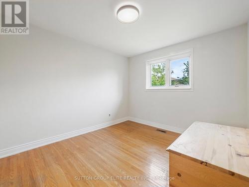 39 Gracedale Boulevard, Toronto, ON - Indoor Photo Showing Other Room