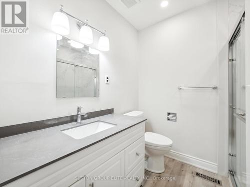 39 Gracedale Boulevard, Toronto, ON - Indoor Photo Showing Bathroom