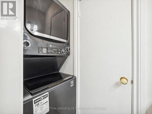 39 Gracedale Boulevard, Toronto, ON - Indoor Photo Showing Laundry Room