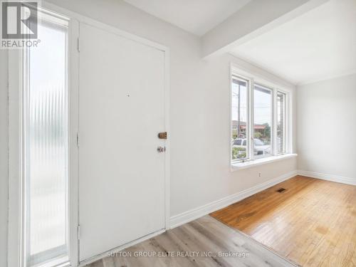 39 Gracedale Boulevard, Toronto, ON - Indoor Photo Showing Other Room