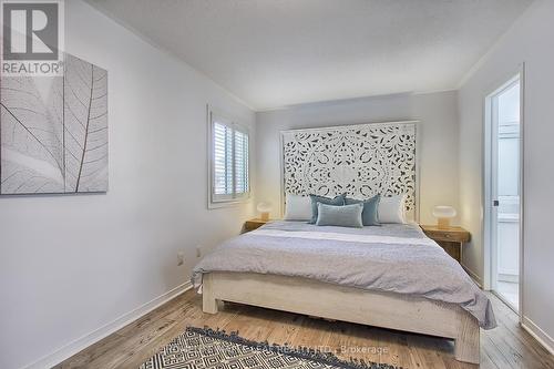 39 Segwun Road, Hamilton, ON - Indoor Photo Showing Bedroom