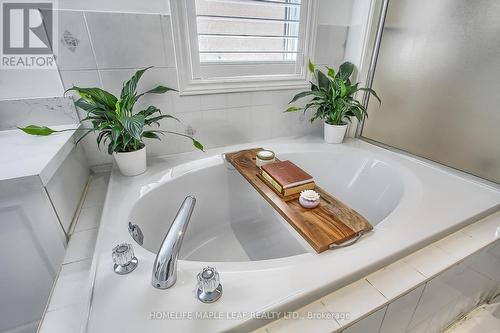 39 Segwun Road, Hamilton, ON - Indoor Photo Showing Bathroom