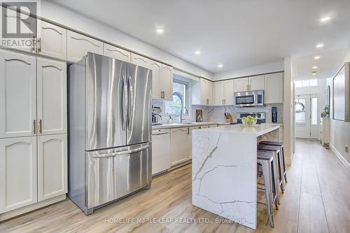 39 Segwun Road, Hamilton, ON - Indoor Photo Showing Kitchen With Stainless Steel Kitchen With Upgraded Kitchen