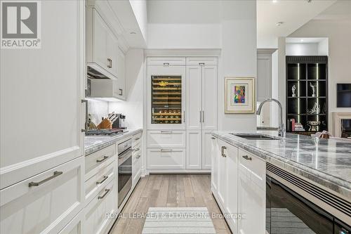 Th2 - 4 The Kingsway, Toronto, ON - Indoor Photo Showing Kitchen With Upgraded Kitchen