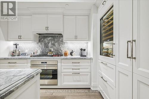 Th2 - 4 The Kingsway, Toronto, ON - Indoor Photo Showing Kitchen