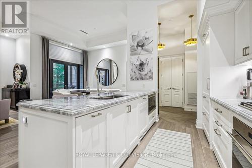 Th2 - 4 The Kingsway, Toronto, ON - Indoor Photo Showing Kitchen With Double Sink With Upgraded Kitchen