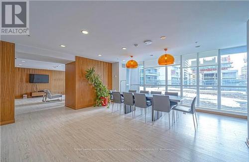 421 - 295 Adelaide Street W, Toronto, ON - Indoor Photo Showing Dining Room