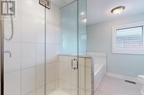 20 Britannic Lane, Barrie, ON - Indoor Photo Showing Bathroom