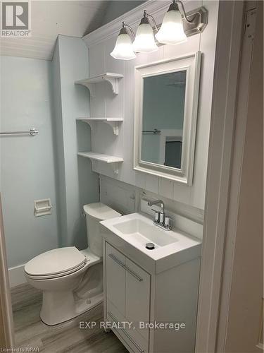 41 Brubacher Street, Waterloo, ON - Indoor Photo Showing Bathroom