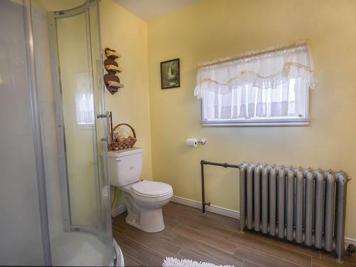 Salle de bains - 17 Rue King, Huntingdon, QC - Indoor Photo Showing Bathroom