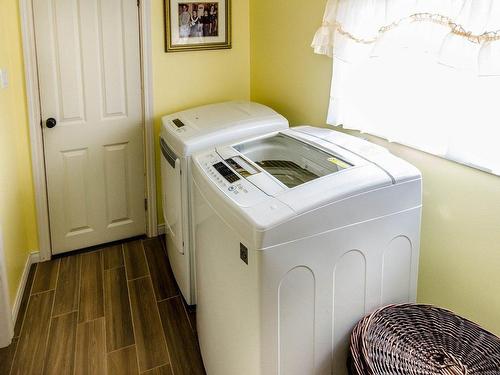 Salle de lavage - 17 Rue King, Huntingdon, QC - Indoor Photo Showing Laundry Room