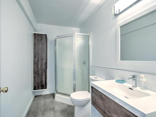 Salle de bains - 11 Rue Éliza-Simon, Gatineau (Hull), QC - Indoor Photo Showing Bathroom