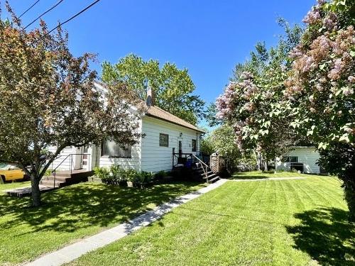 616 Eighteenth Avenue N, Kenora, ON - Outdoor