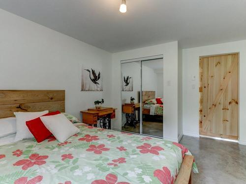 Chambre Ã Â coucher - 36 Ch. Du Sommet-De-La-Vallée, Harrington, QC - Indoor Photo Showing Bedroom