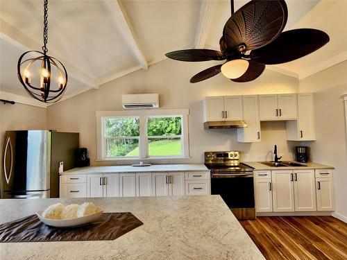 3027 Squilax Anglemont Road, Lee Creek, BC - Indoor Photo Showing Kitchen