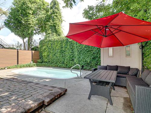 Cour - 463 Rue De Berri, Laval (Pont-Viau), QC - Outdoor With In Ground Pool