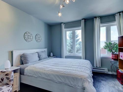 Chambre Ã Â coucher - 47 Rue De Normandie, Saint-Basile-Le-Grand, QC - Indoor Photo Showing Bedroom