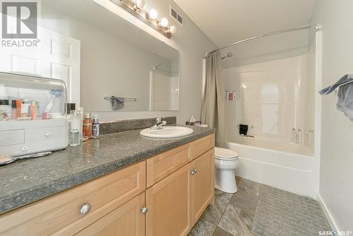 69 Goldenglow Drive, Moose Jaw, SK - Indoor Photo Showing Bathroom