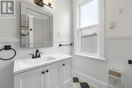 22-26 Campbell Avenue, St. John'S, NL - Indoor Photo Showing Bathroom