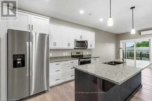 3A - 644 Mill Street, Saugeen Shores, ON - Indoor Photo Showing Kitchen With Double Sink With Upgraded Kitchen