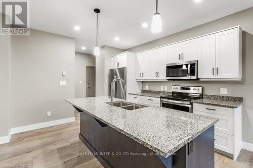 3A - 644 Mill Street, Saugeen Shores, ON - Indoor Photo Showing Kitchen With Double Sink With Upgraded Kitchen