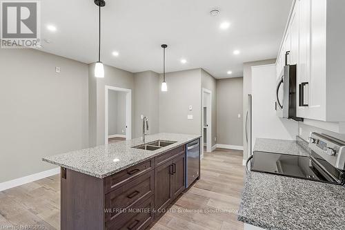 3A - 644 Mill Street, Saugeen Shores, ON - Indoor Photo Showing Kitchen With Double Sink