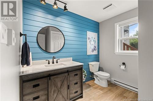 76 Berry St, Moncton, NB - Indoor Photo Showing Bathroom